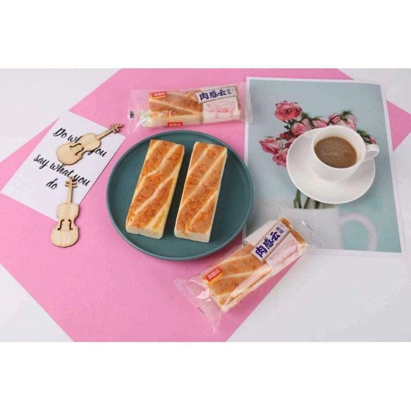 Bánh bông lan dài chà bông 1 cái