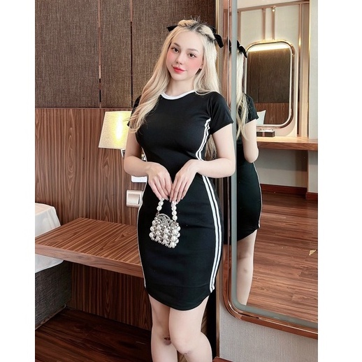 Đầm cổ tròn tay ngắn ôm body kiểu sọc 2 bên cực xinh , chất thun bozip mềm mịn