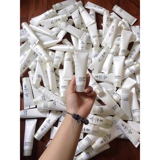 Sữa rửa mặt trắng da Sum:37 mini 40ml
