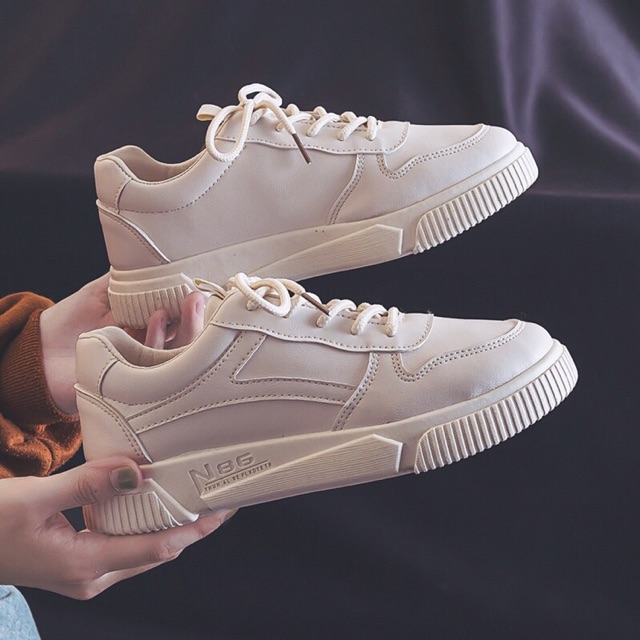 Giày thể thao nữ