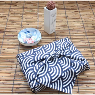 Khăn gói quà Furoshiki Nhật bản