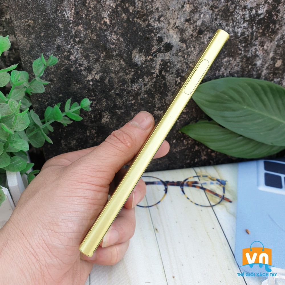 Điện thoại Sony Xperia XZs ,Tặng sạc cáp cường lực ốp lưng | BigBuy360 - bigbuy360.vn