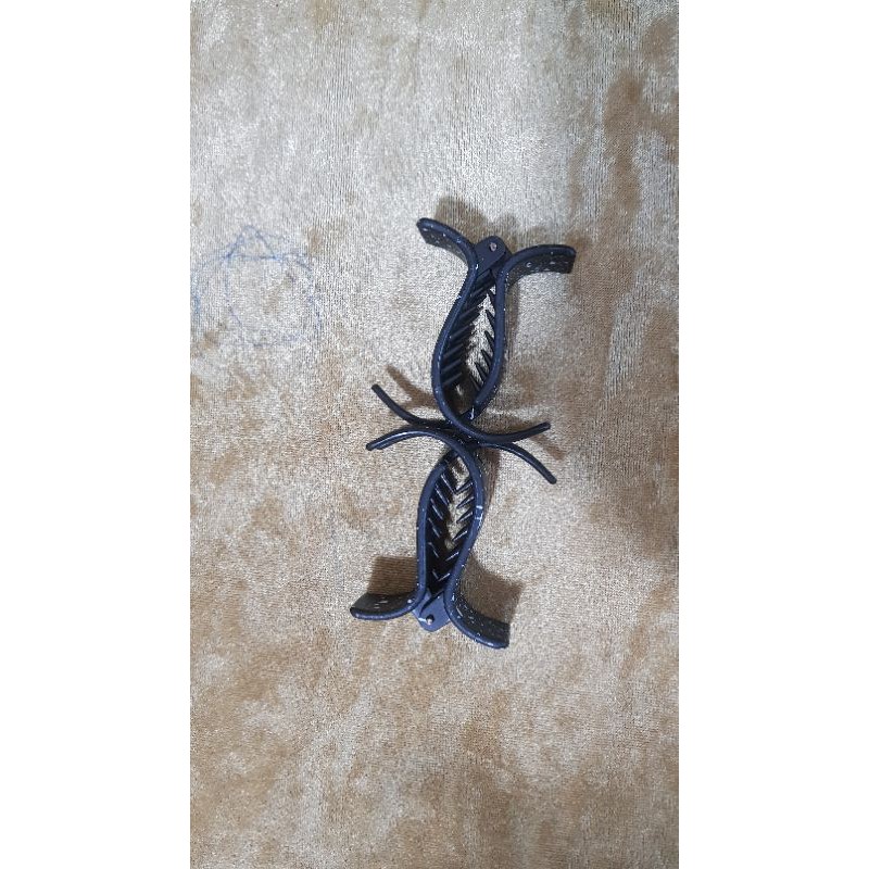 Kẹp Càng Cua Bò Sữa 3 Răng