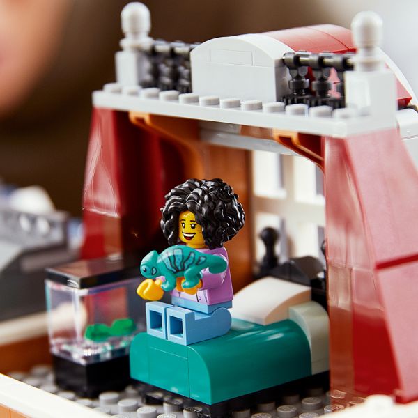 Đồ Chơi LEGO ADULTS Tiệm Sách 10270