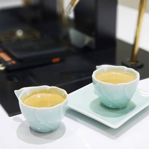 1 Cặp ly sứ Brewista Artisan Petalage Cup - Jade Green | Hàng Chính Hãng
