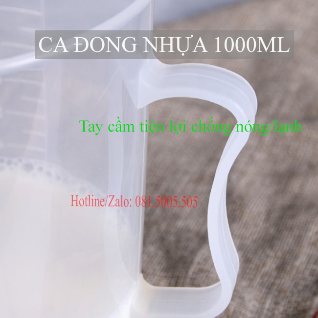 1 chiếc ca nhựa 1 lít đong Nước, đong Trà có chia vạch đong ml tiện dụng với chất nhựa dẻo chịu nhiệt độ cao, an toàn