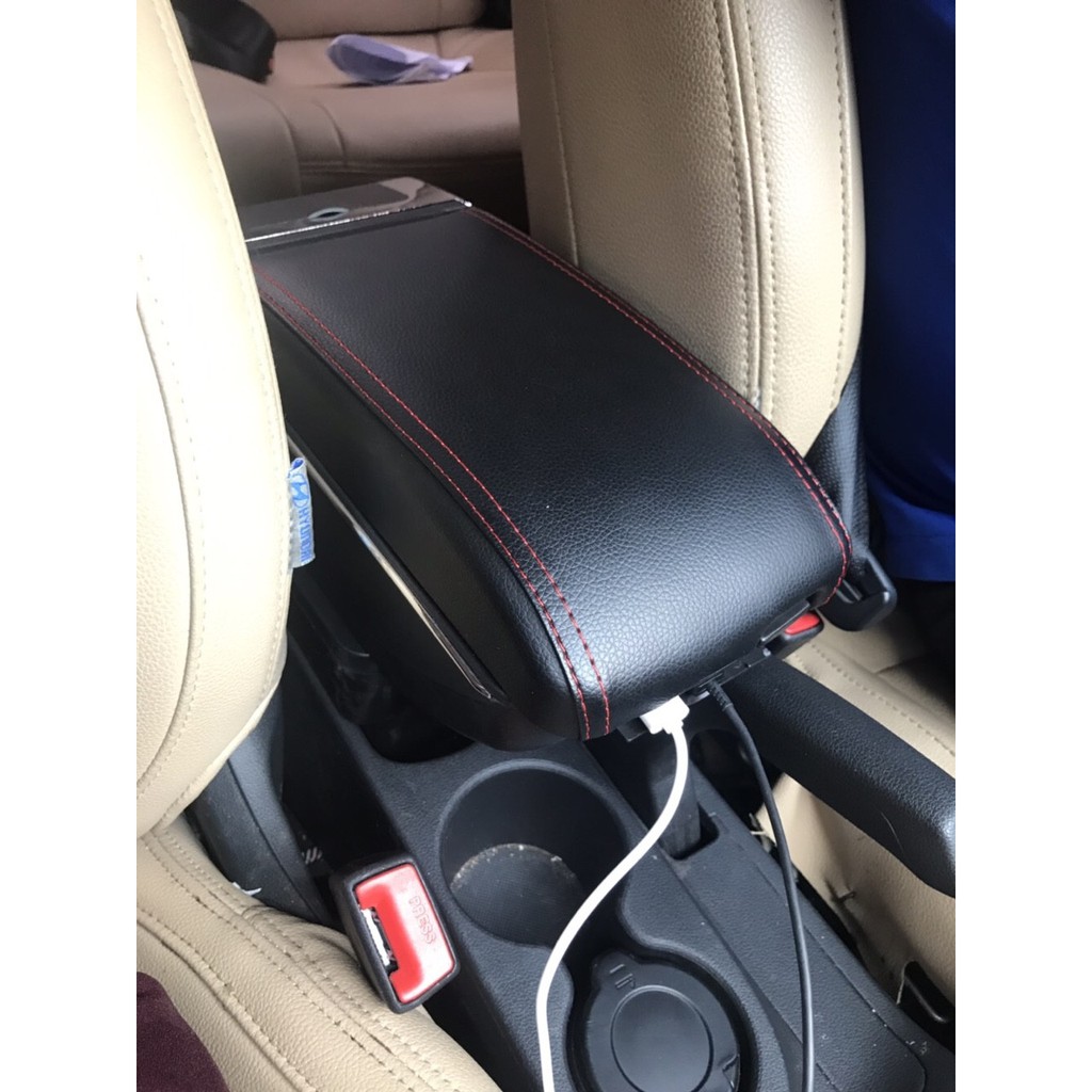 Tỳ tay Toyota WIGO màu đen có 2 ngăn đựng và 7 cổng cắm usb tiện dụng, CÓ ẢNH LẮP THỰC TẾ LÊN XE