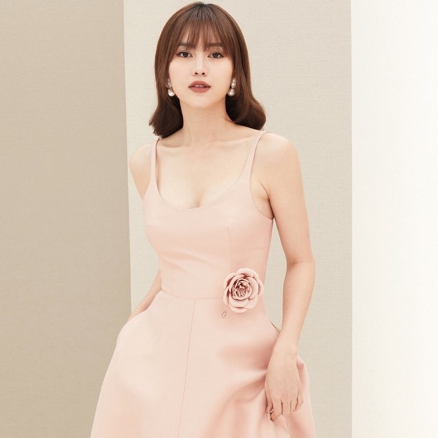 Hoa hồng cài áo handmade thiết kế cao cấp