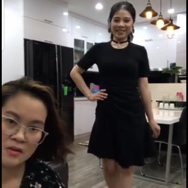 Váy xả siêu shock