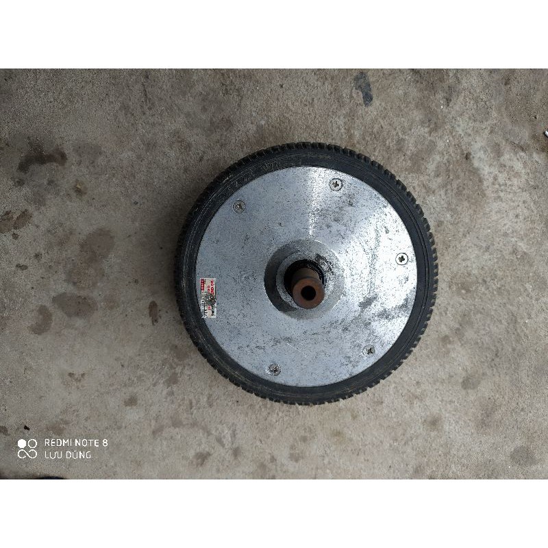 Bánh cân bằng không lõi, không động cơ