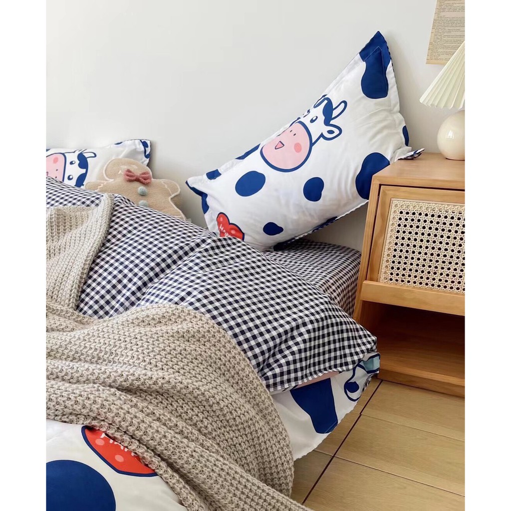 Bộ chăn ga gối cotton poly hoa tiết bò sữa và da báo, gồm vỏ chăn mền, drap giường và 2 vỏ gối nằm