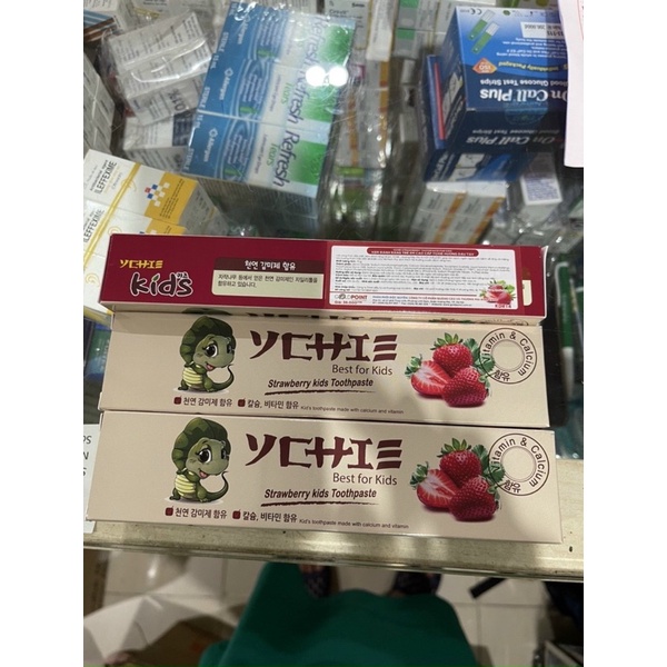 Kem đánh răng trẻ em nuốt được không cay