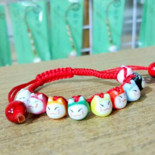 Vòng tay mèo may mắn
