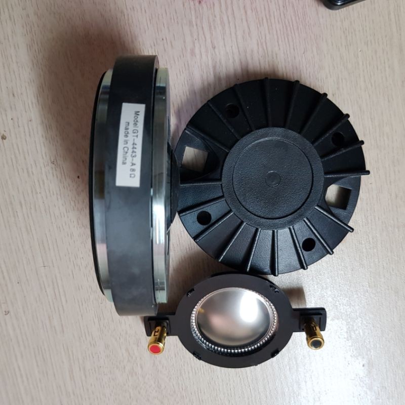 Loa Treb JBL 450 ren xoáy. Giá 1 cái