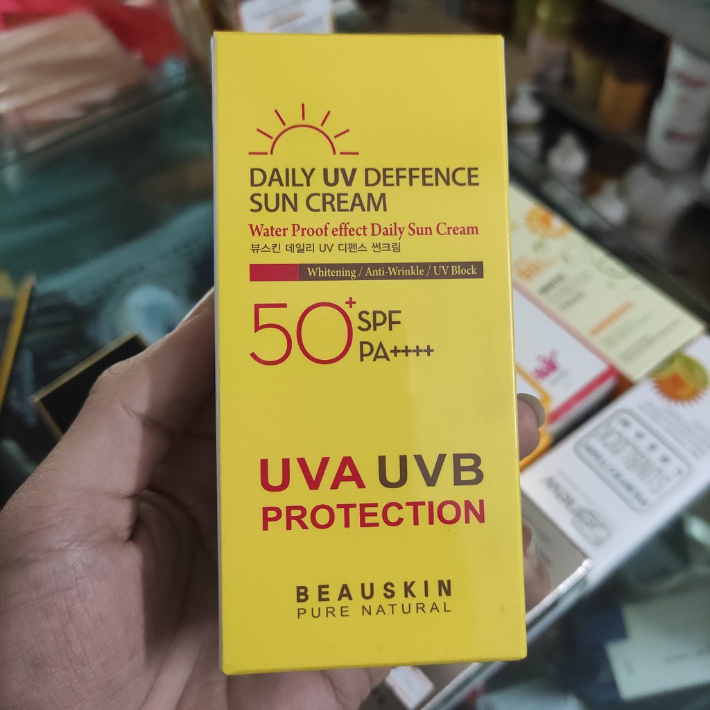 Kem Chống Nắng Các Hãng UV SPF 50+