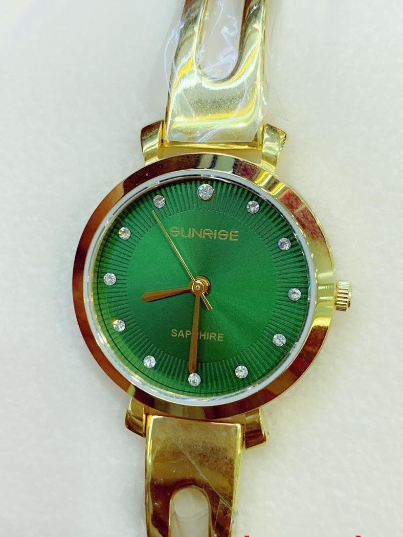 Đồng hồ nữ Sunrise nhật bản. quý phái sang trọng kính saphire nguyên khối chống xước chống nước( vỏ vàng mặt xanh)