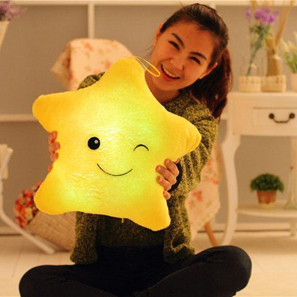 Gối Ôm Mềm Mại Hình Ngôi Sao Phát Sáng Trong Đêm Giáng Sinh Dành Cho Trẻ Em