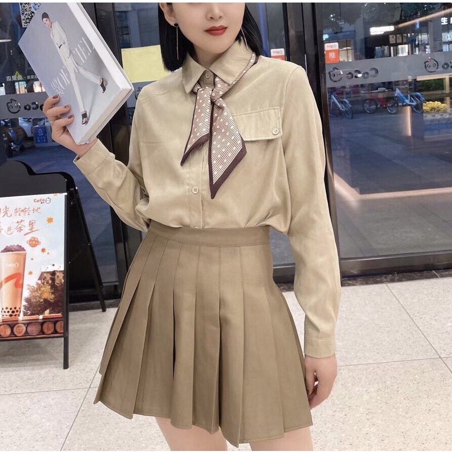 Sơ mi nhung cổ nơ kèm nơ cài chấm bi Daisy
