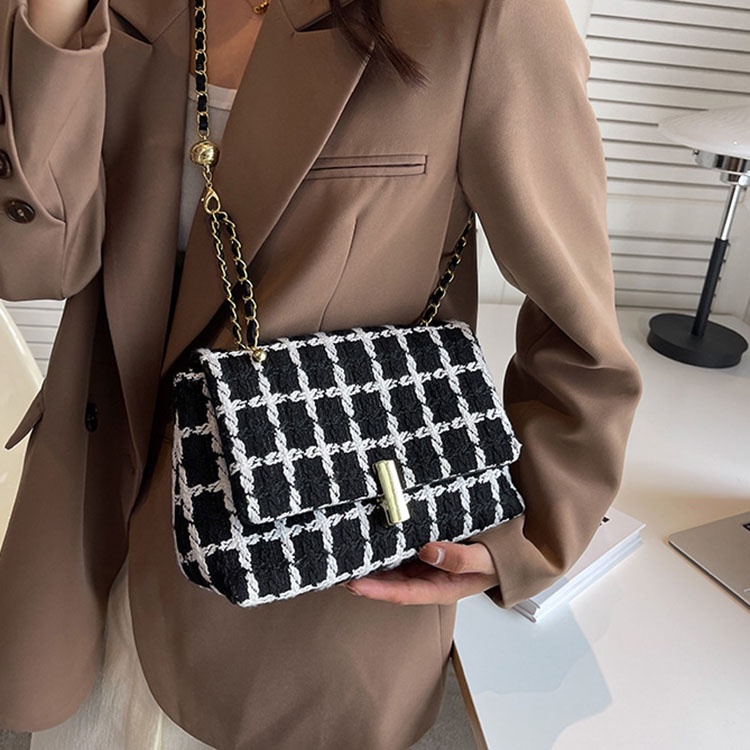 Túi Đeo Chéo Vai Bằng Len Thời Trang Sành Điệu Cho Nữ