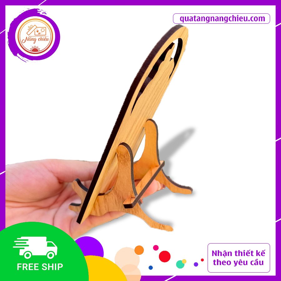 Giá đỡ điện thoại mẫu Sqiud Game Trò Chơi Con Mực bằng Gỗ cực HOT - Decor bàn làm việc thông minh