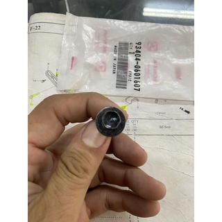 Ốc bắt gọng Sắt Chổ pô Sh Ý
