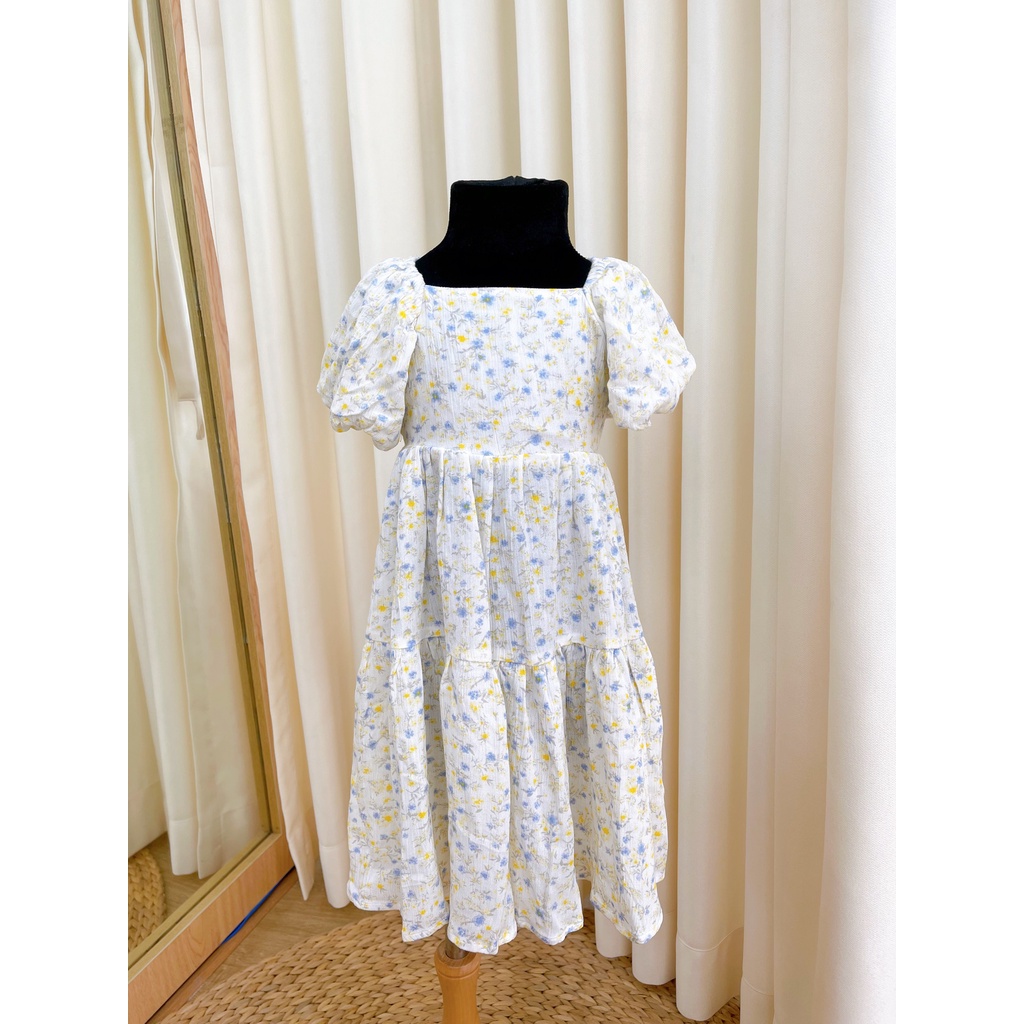 Đầm Tay Chuông Nơ Lưng Màu Trắng Họa Tiết Hoa Nhí Cam Cho Bé Gái 9kg-46kg SoraChan - M140, M141