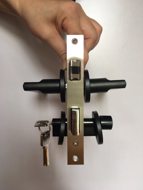 Khoá cửa thông phòng