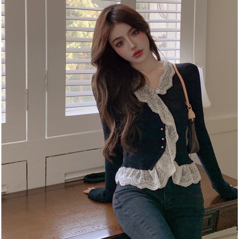 Áo kiểu tay dài phối ren hoa thiết kế hợp thời trang