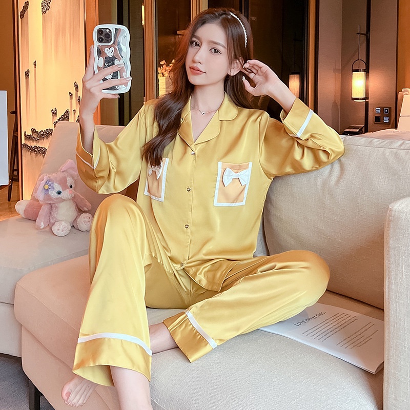 Bộ Đồ Ngủ Tay Dài Chất Lụa Mỏng Nhẹ Đính Nơ Thời Trang Xuân Thu Xinh Xắn Cho Nữ