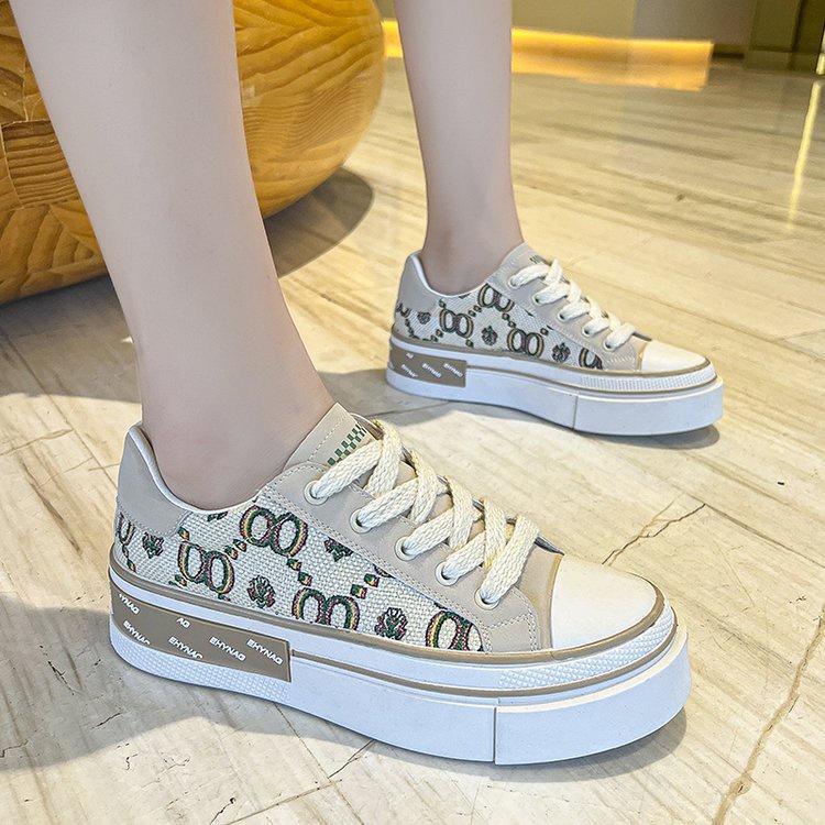 Giày Thể Thao Nữ Họa Tiết GC 2 OOO Màu Loại Đẹp