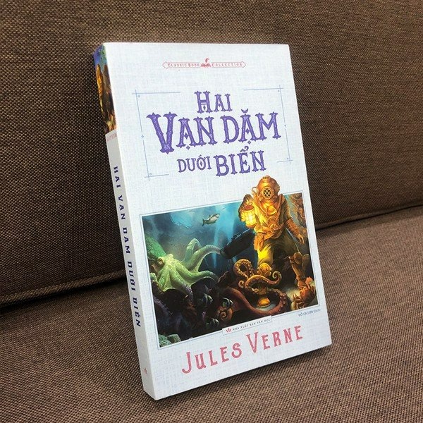Sách: Hai Vạn Dặm Dưới Đáy Biển