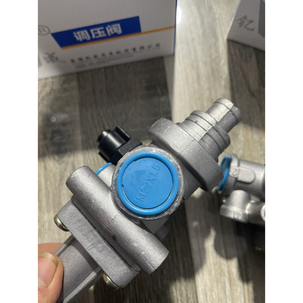 Sản phẩm gia đình làm: combo 4 Van xả hơi có ren hoặc không ren 153