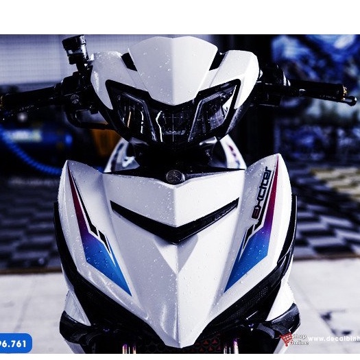 Tem rời exciter 150 màu trắng sọc phối nhiều màu chất liệu maccal màng bóng