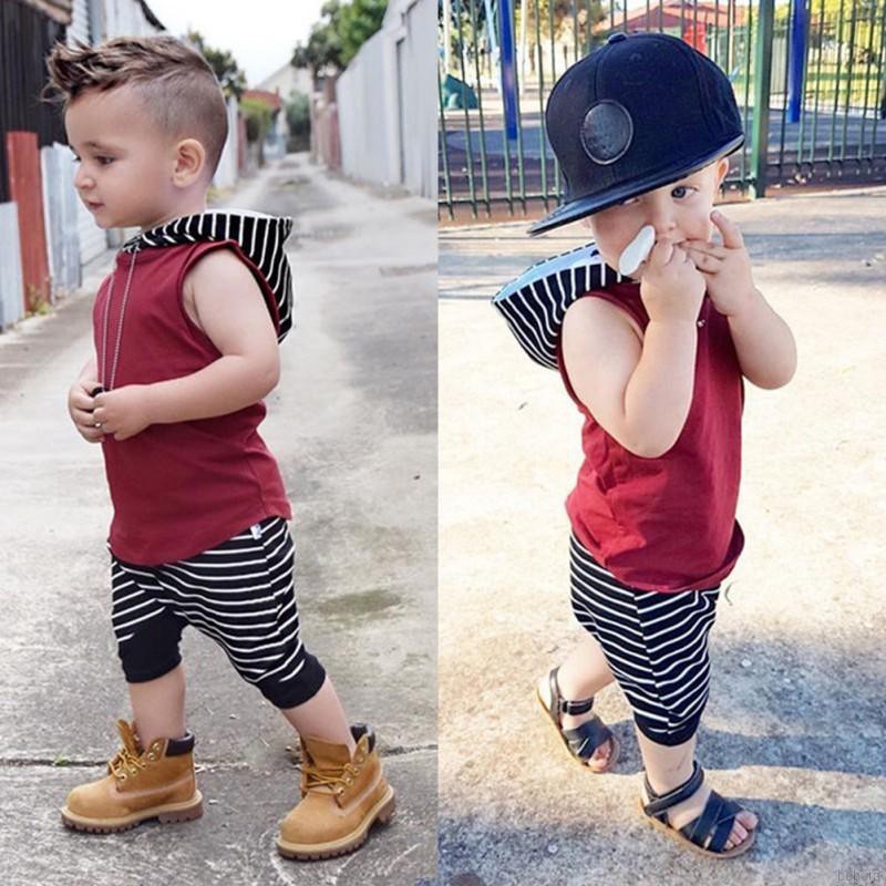 Set áo thun sọc ngang có nón trùm và quần short thời trang cho bé trai