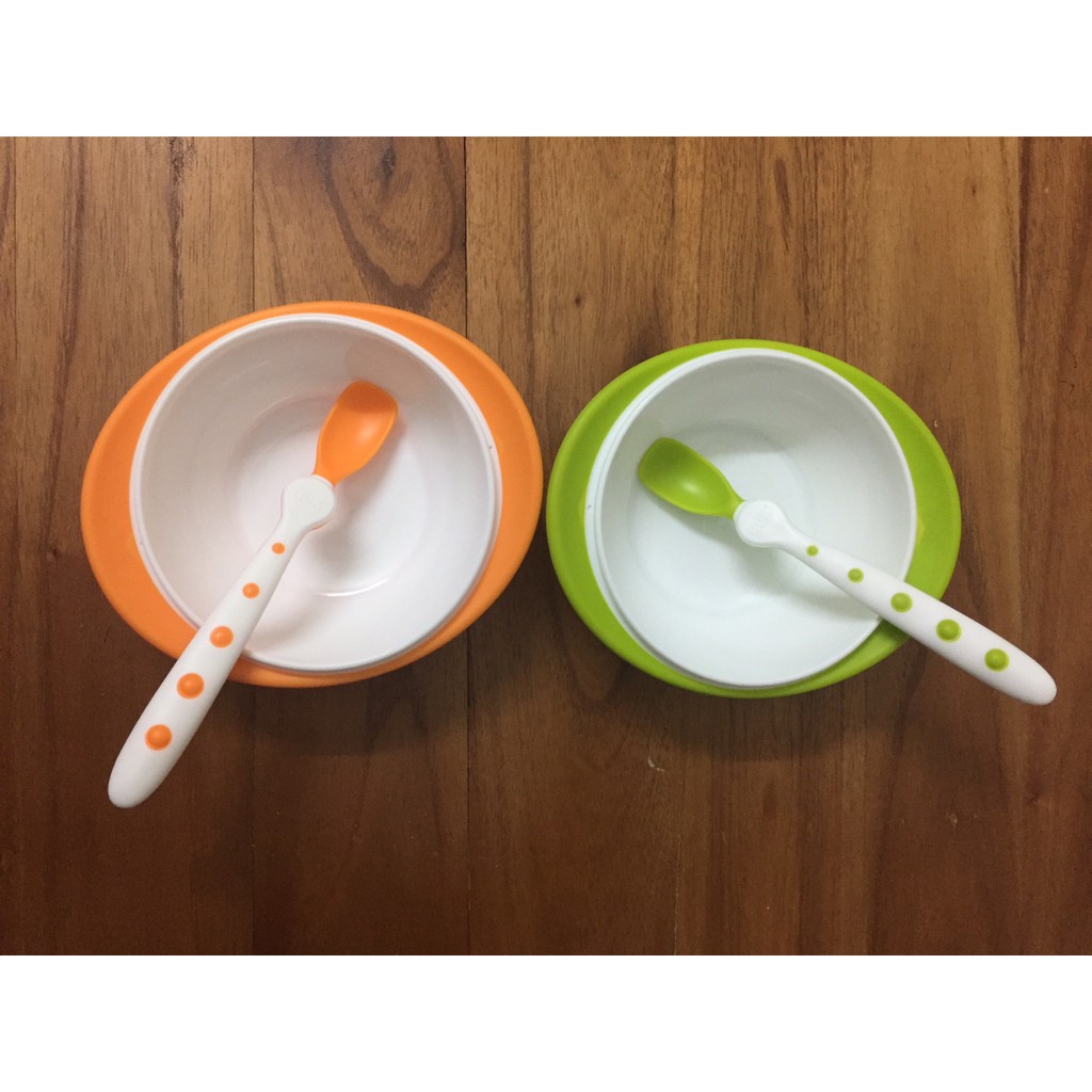 Bát ăn dặm chống đổ có nắp NUK