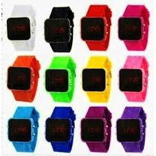 Đồng hồ điện tử mặt vuông đèn LED dây đeo cao su | BigBuy360 - bigbuy360.vn