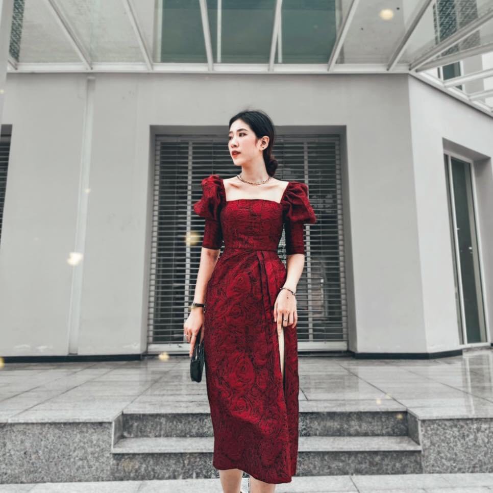 Đầm gấm body xẻ tà tay dài - Minie dress | BigBuy360 - bigbuy360.vn