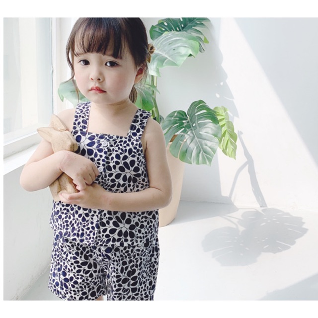 quần áo gửi quỳnh phương
