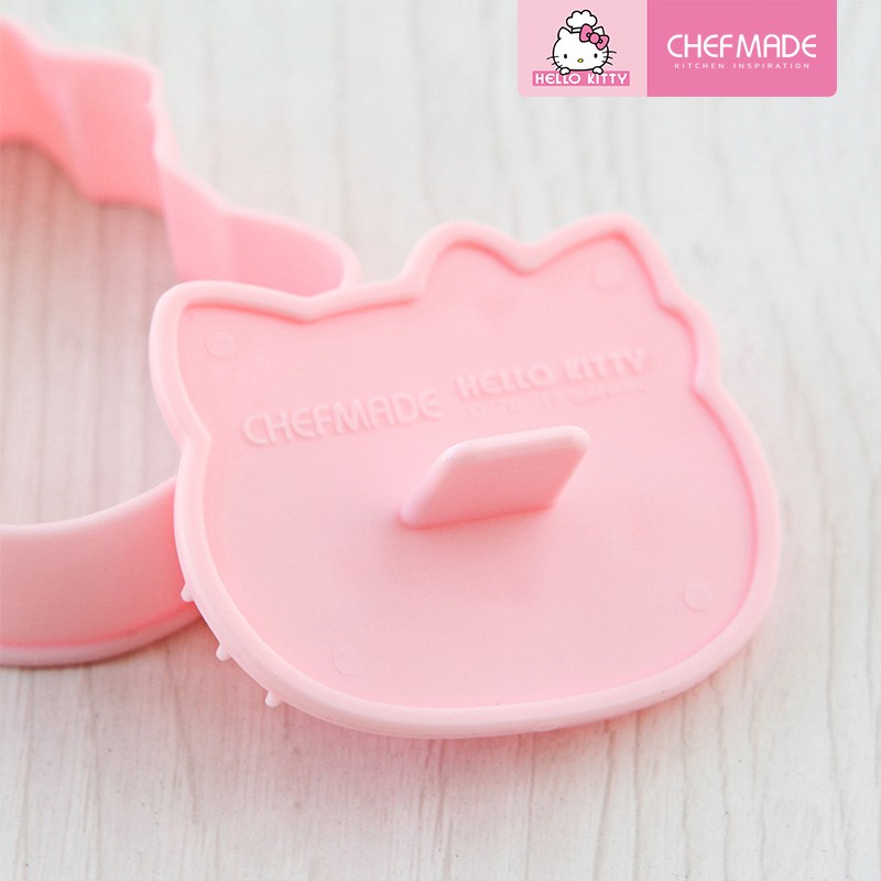 Bộ 4 khuôn làm bánh quy CHEF MADE KT7059 tạo hình hello kitty ba chiều thủ công