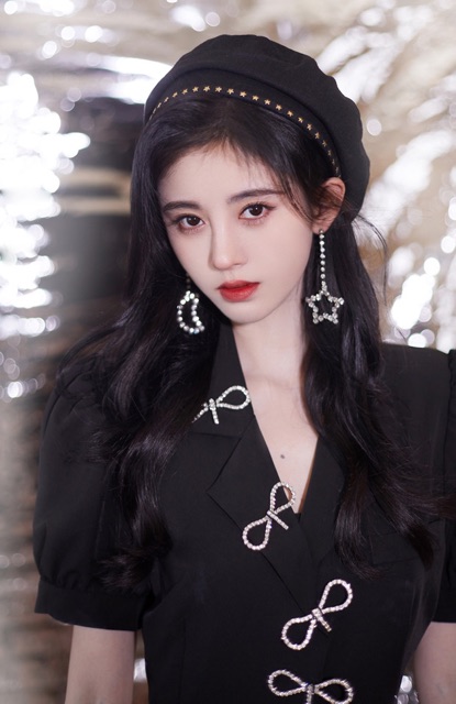 Đầm kiểu vest thiết kế Cúc Tịnh Y