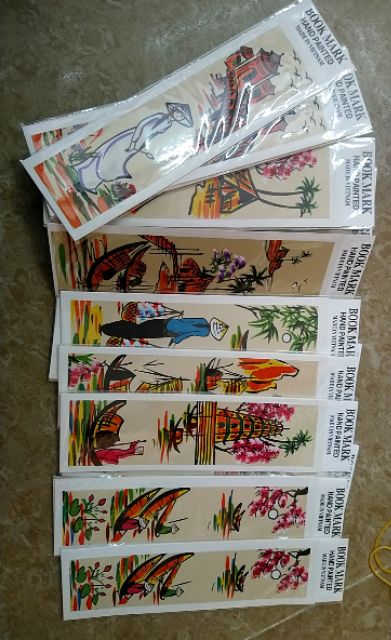 Bookmark vải lụa và giấy vẽ cảnh