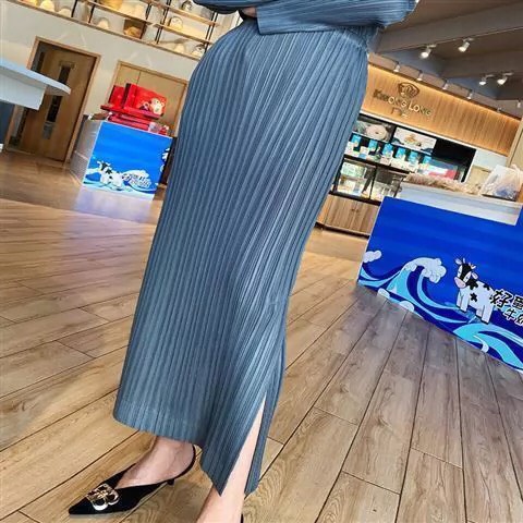 Chân váy xếp ly dài, Chân váy dài xếp ly xẻ tà, Chân Váy PK Dập Ly Xẻ Đùi cá tính | BigBuy360 - bigbuy360.vn