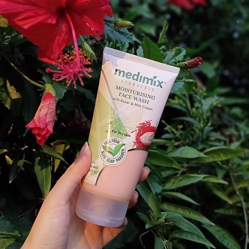 Sữa Rửa Mặt Medimix Nghệ Tây - sạch mụn, trắng da, cấp ẩm, mịn da