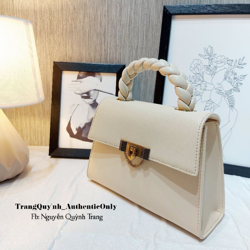 Túi Charles & Keith quai bính Ck2-50270840