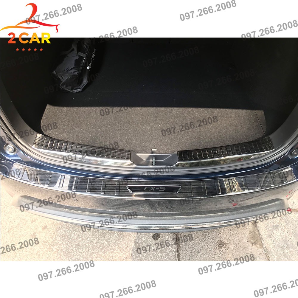 Ốp chống trầy cốp trong, ngoài xe Mazda Cx5 2018-2020, chất liệu Titan