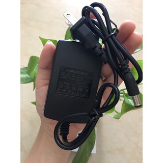 Adapter 12V 2A