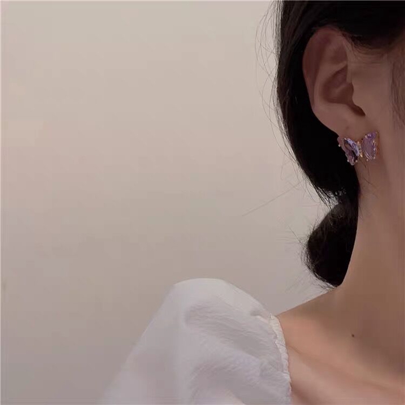 Khuyên Tai Hình Bướm Đính Đá Pha Lê Tím Sáng Tạo