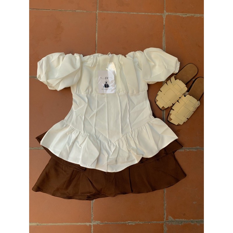set áo trễ vai cúp ngực mix chân váy tầng vh ce ơi. size: sm.5 màu hót hit😍màu nâu tây thật sự😍 | BigBuy360 - bigbuy360.vn