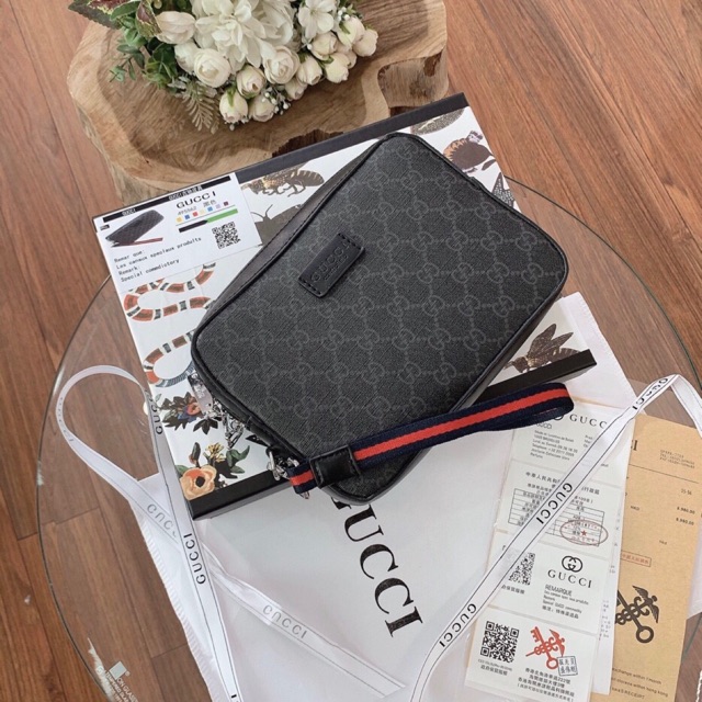XẢ KHO SALE RẺ VÔ ĐỊCH Túi cầm tay nam Clutch for men màu đen in logo hàng cao cấp fullbox có hộp