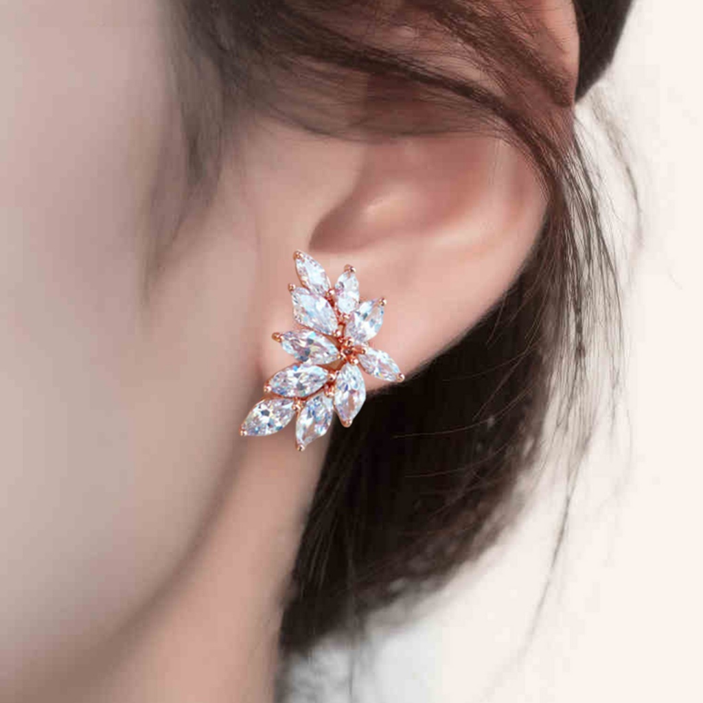 Bông Tai Hình Chiếc Lá Đính Đá Nhẹ Thời Trang Cho Nữ